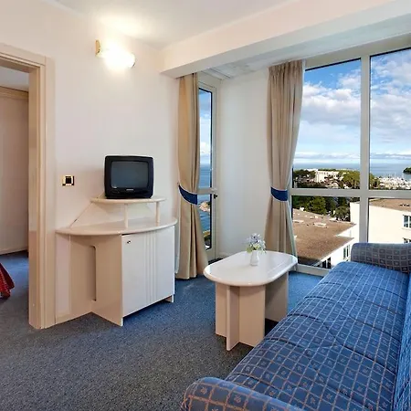 Готель Gran Vista Plava Laguna 3*
