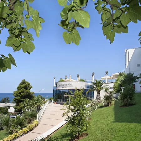 Gran Vista Plava Laguna מלון