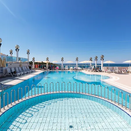 Gran Vista Plava Laguna 3* 포레치