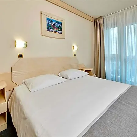 Hotel Gran Vista Plava Laguna 3*