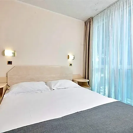 Hotel Gran Vista Plava Laguna 3*