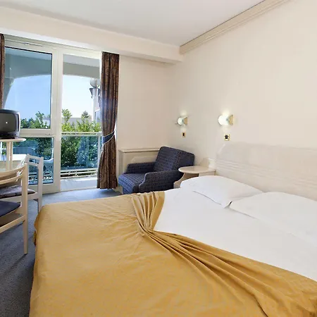 Gran Vista Plava Laguna 3* פורץ
