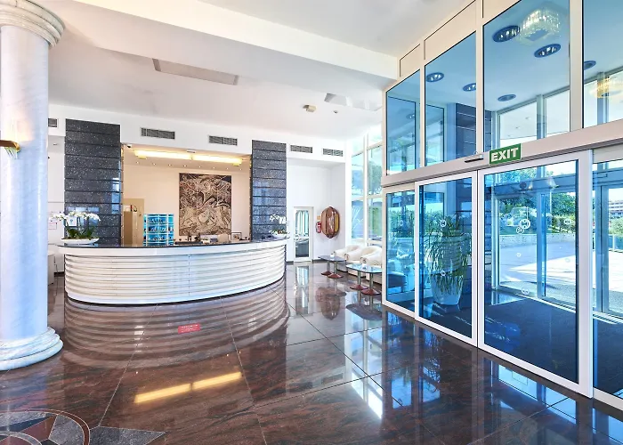 Gran Vista Plava Laguna 3* פורץ