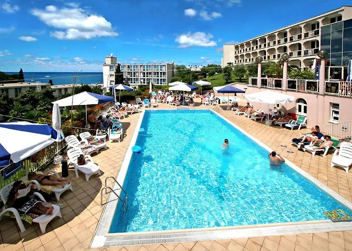 Gran Vista Plava Laguna 3* פורץ