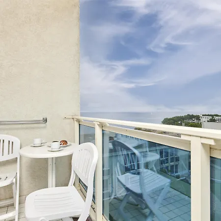 Отель Gran Vista Plava Laguna Пореч